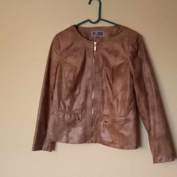 JM Collection Jackets & Blazers - Light weight faux snakeskin jacket / blazer